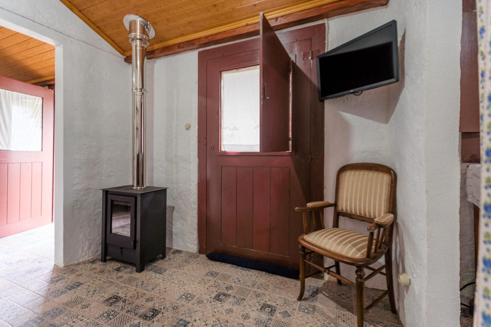 Gasthaus Casa Lavoura Em Requeixo Celorico De Basto Exterior foto